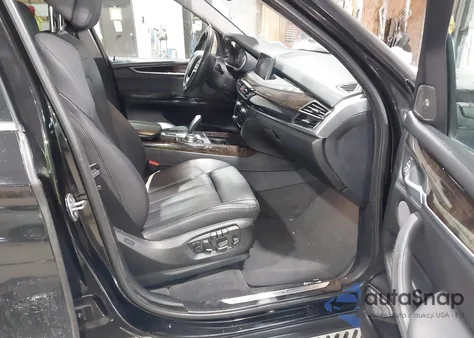 2016 BMW X5 xDrive35I z USA, uszkodzony, nr VIN 5UXKR0C53G0P26983